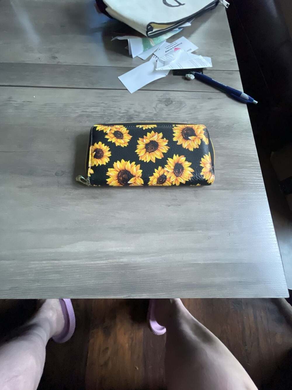 No Boundaries Women's Sunflower Zip Around Wallet - Black